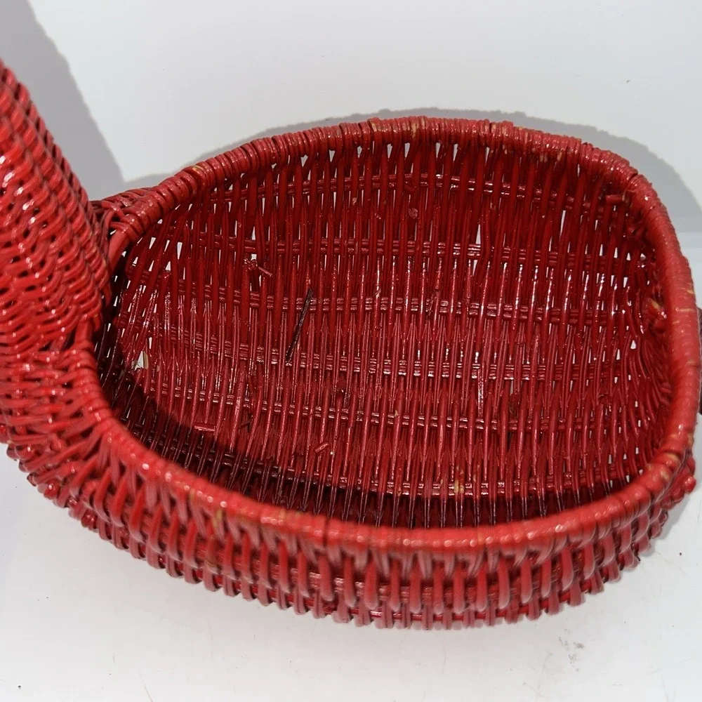 Christmas Holiday Reindeer‎ Red Painted Basket Table Decor Wicker Rattan Gift